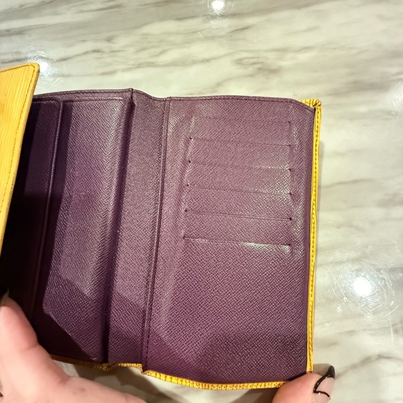 Louis Vuitton Vibrant Yellow & purple passport hold/wallet - lakers colorway - Picture 8 of 13